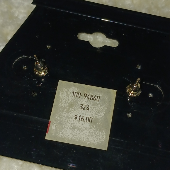 NWT! VINTAGE "AfterThoughts" Earrings - Picture 6 of 9